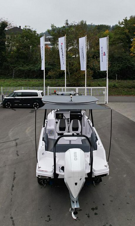 Катер Axopar 25 Cross-Top